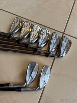 Golfové hole Callaway Elyte vč. Driveru, FW, hybridu a wedgí