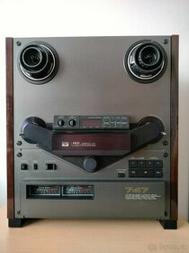 AKAI GX 747