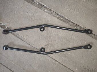 Výztuha hrazdy Yamaha Tenere 700