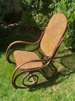 Houpaci kreslo Thonet
