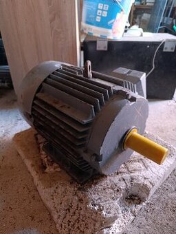 Elektromotor