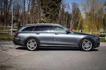 All-Terrain E 220d 4matic Airmatic 9G-Tronic, Multibeam, HUD