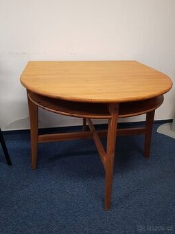 Dřevěný stůl ikea leksvik