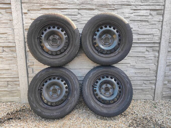 Zimní pneu Nokian WR D4 215/60 R16 99H XL
