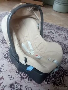 Inglesina autosedačka pro miminka se základnou