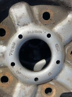 215/65/16 M+S kola s pneu plus náhradní 4x pneu