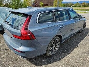 Volvo V60 kombi 2022 B4 D 145kw, Švýcarsko