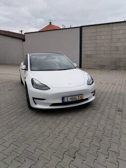 Tesla model 3 Long Range Dual Motor 2022 AMD Ryzen