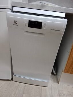 Myčka nádobí Electrolux