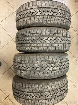 Pneu 215/55/16