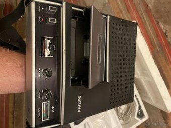 Retro kazetový přehrávač