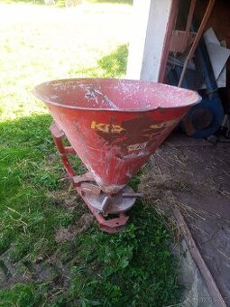 Rozmetadlo, kornout, praskovacka