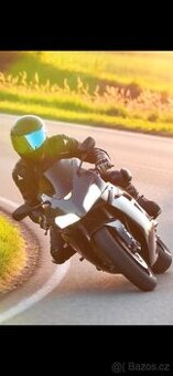 Honda cbr 1000rr (2004) fireblade