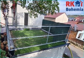 Pronájem atypického mezonetového bytu 2+1 s terasou, o CP 80