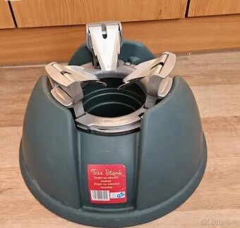 STOJAN NA STROMEČEK