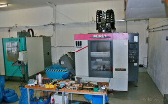 CNC obráběcí centrum STAMA MC 326S