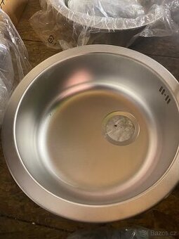 Nerezový kulatý dřez 2x