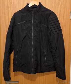 Podzimní černá bunda Jack & Jones velikost L