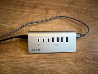USB hub - 1