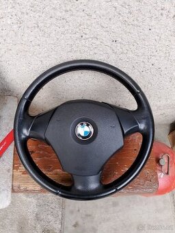 BMW E90 volant