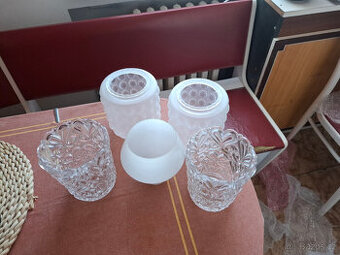 Prodám stará stínidla, stolní lampičky,starší lustry