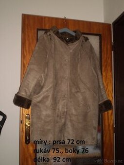 kabát dámský - 3/4 délka  - kožich s kapucí oz. 46 - XXXL