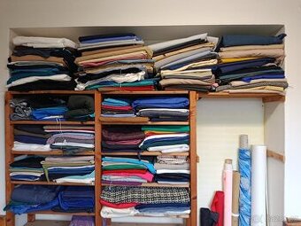 Látky-Různý materiál a rozměry