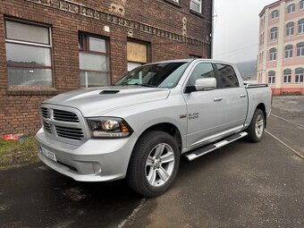 Dodge RAM 1500 crewcab