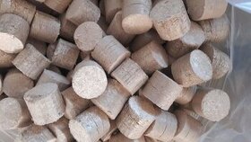 dřevěné brikety - 1