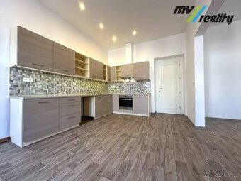 Jičín, Pronájem bytu 4+1, 108 m2,  Jičín - Valdické Předměst