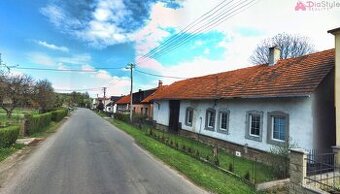 Prodej rodinného domu s pozemky o výměře 861 m2 ve Straníku