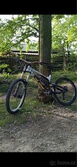 YT Industries Tues 2011