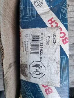 Zapalovací cívka Bosch 0986221023