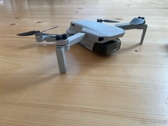 DJI mini 2 SE