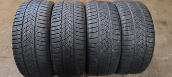 Zimní pneumatiky PIRELLI 215/40R18 89V 6,00mm