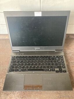 Notebook TOSHIBA Portege Z830-11M na díly, vadný displej
