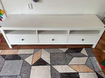 Televizní stolek IKEA Hemnes
