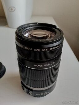 Canon EF-S 55-250mm Objektiv pro digitální zrcadlovku