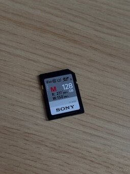 128GB SD karty (UHS-II a USH-I)