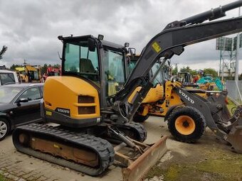 Mini pásový bagr Volvo ECR50D - 1