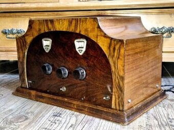 Starožitné rádio Stygor, Incomparable, Francie, 1931