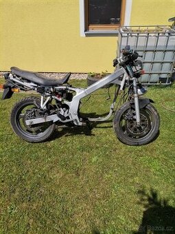 Suzuki gs 500