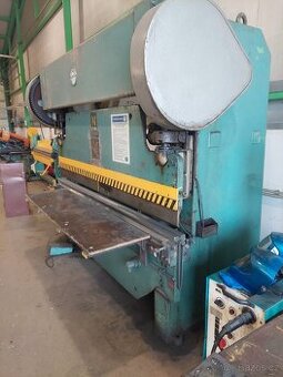 Ohranovaci lis LE 50/2000
