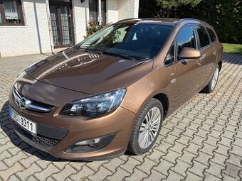 Opel Astra SportTour 1,6 cdti- 81 kw, r. 12/2015. 137.tkm