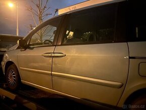 Náhradní díly Citroen c8