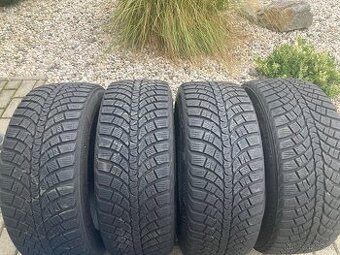 Zimní pneu 225/45/17” KUMHO