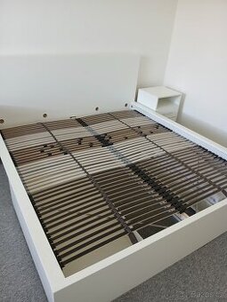 Postel IKEA Malm 180 s šuplíky a rošty