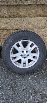 235/65r17 Nexen zimni