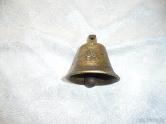 Prodám starý mosazný zvonek č,4