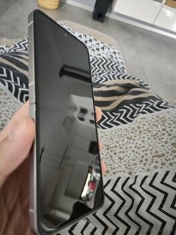 Samsung Galaxy Z Flip6 256GB | 100% STAV VIZ POPIS